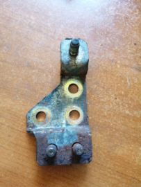 Montagesteun achterdemper Nissan 20756-50Y70 B13/ N14 Gebruikt.