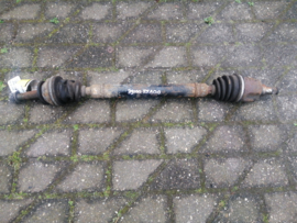 Aandrijfas rechts E16I/ E16S/ GA16I Nissan Sunny B12/ N13 39100-55A00