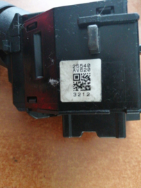 Richtingaanwijzerschakelaar Nissan 25540-AV620 N16/ P12/ V10 Gebruikt