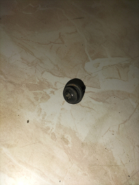 Bolt Nissan 01436-00Q1K Used part.