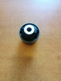 Draagarmrubber Nissan 54570-AX600 CK12/ E11/ K12 Origineel