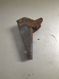 Motorsteun links A10 Datsun Sunny B10 11222-18001 (11222-?????) Gebruikt.