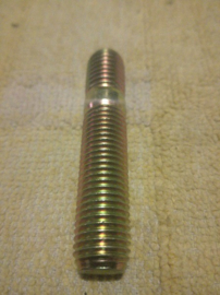 Draadeind M10 x 52 x 1,5 uitlaatspruitstuk Nissan 14064-P7600 Origineel.