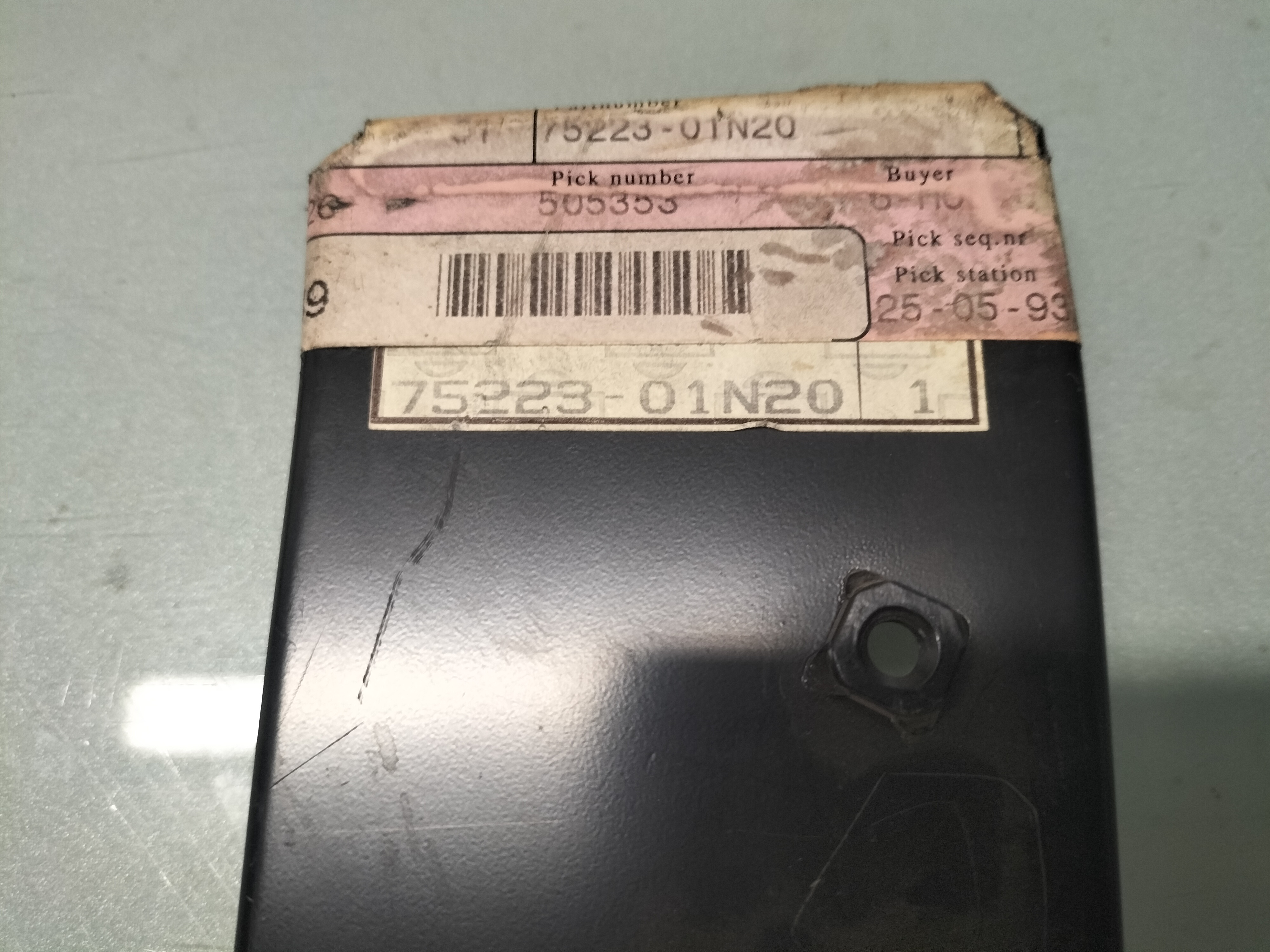 Chassisdeel Nissan 75223-01N20 Origineel.