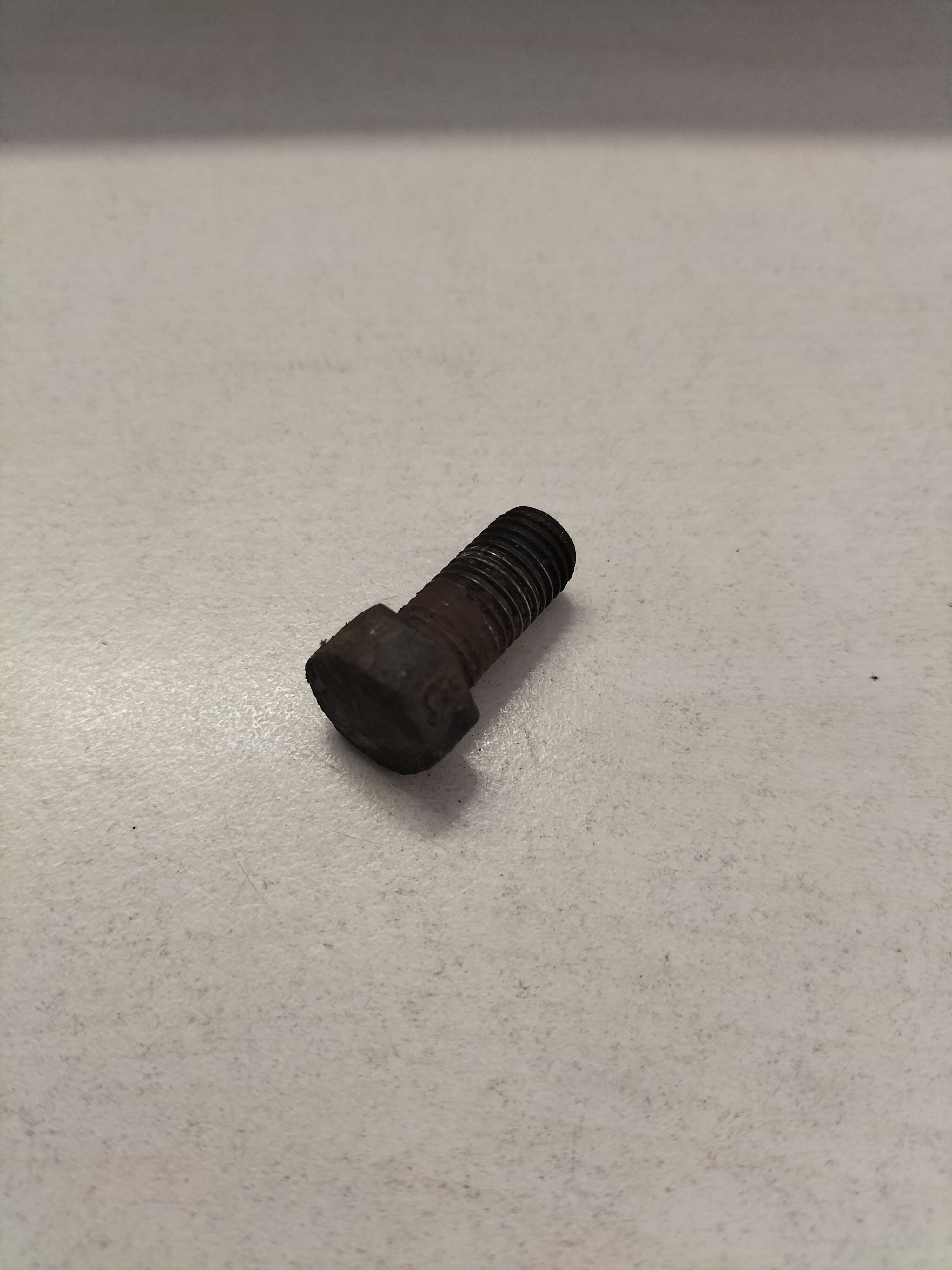 Bolt M10 X 20 Datsun 08124-02010 Used part.