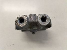 Connector-brake tube, 6way Nissan 46255-01B00 B13/ J30/ K10/ N14/ W10/ Y10 Used part.