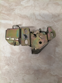 Control hood lock Nissan Micra K10 65640-28B00 Used part.
