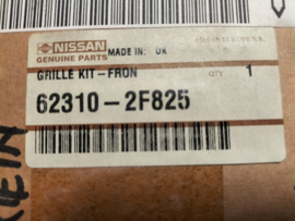 Grille front Nissan Primera P11/ WP11 62310-2F825 Original. Incomplete.
