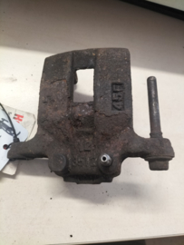 Remklauw rechtsachter Nissan 44001-EM11A J10/ JJ10/ Z12 Gebruikt.