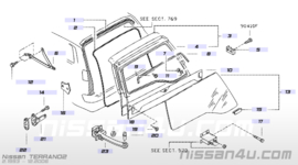Deuropenhouder achterdeur Nissan Terrano2 R20 90450-0F000