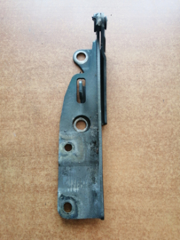 Motorkapscharnier links Nissan Terrano2 R20 65400-0F010