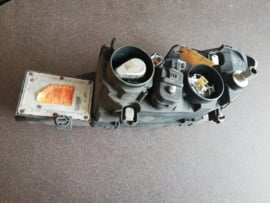 Koplamp rechts Xenon Nissan Primera P11/WP11 facelift 26010-9F629 (26010-9F611) Gebruikt.