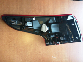 Achterlicht rechts buitenste Nissan Qashqai J11 26550-4EA0A Nieuw.