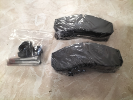 Pad kit-disc brake, front Nissan Cabstar F24 D1060-MB20C (41060-MB225) New.