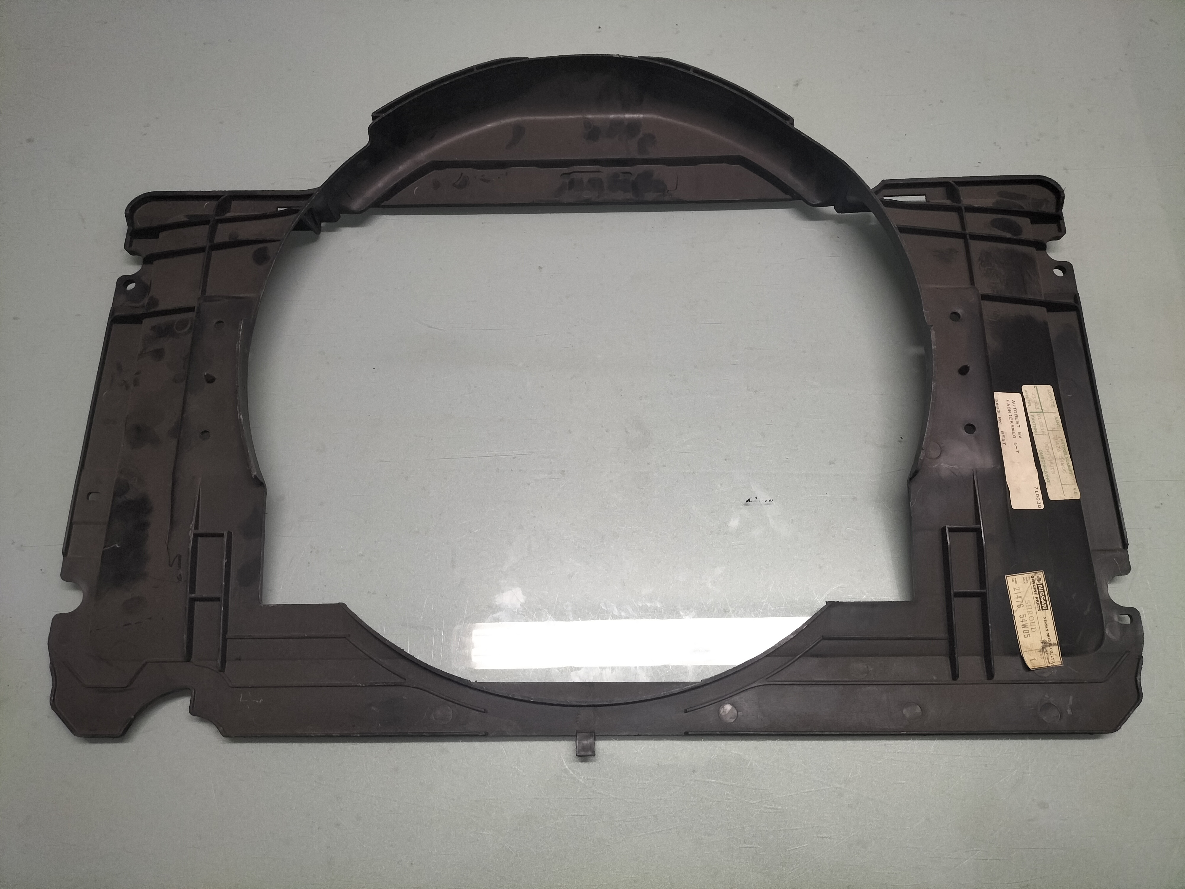 Koelventilatorhuis Nissan 21476-54W05 Origineel.