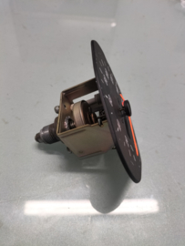 Kilometerteller Datsun Cherry E10 24850-M0200 Gebruikt.