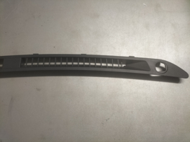 Grille-front defroster, center Nissan Micra K14 68745-5FA0A Used part.