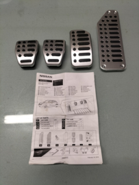 Pedals kit Nissan Juke KE460-1K010 Original. Incomplete.