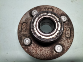 Hub rear Nissan Micra K11 43200-4F106 Used part.