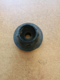 Montagerubber onderzijde radiateur Nissan 21507-BM400 N16/ P12 Gebruikt.