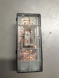 Raambedieningsschakelaar bijrijderskant Nissan Micra K14 25411-4BA0A Gebruikt.