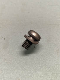 Screw Nissan 08310-61014 Used part.