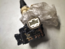 Switch turn signal Nissan  25540-3L100 A32/ CA33/ D22/ D22S/ LCD22/ R50/ Y61 Original.