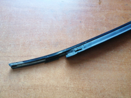Sierstrip zijruit linksboven Nissan 100NX B13 90823-61Y00 Gebruikt.