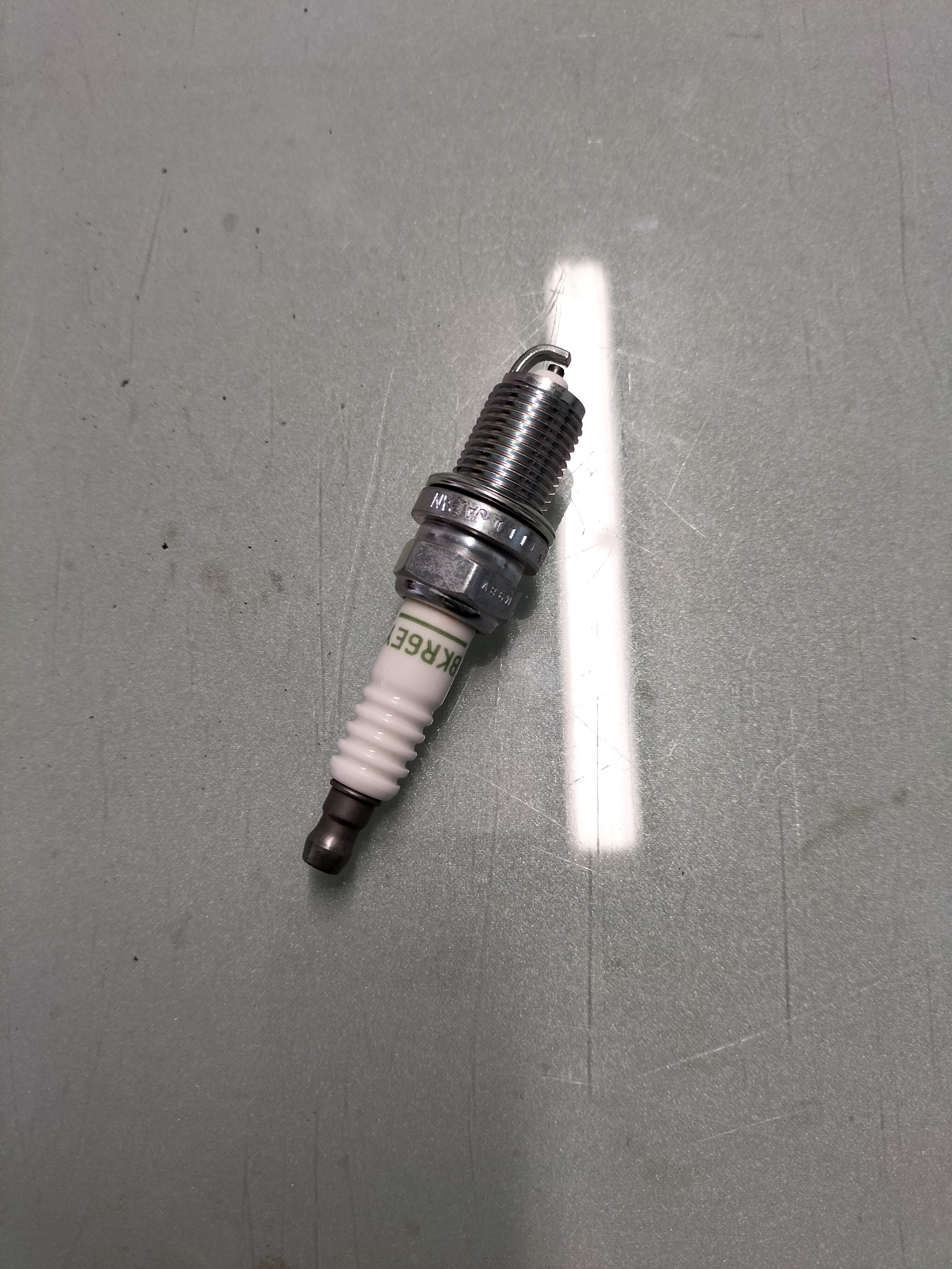 Bougie Nissan 22401-53J06 ( BK6REY ) Origineel.