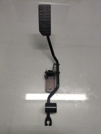 Lever pedal Nissan Primera P11/ WP11 18005-BE900 Used part.