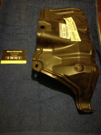 Deflector vloer Nissan Primera P12 74896-AV600