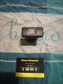Alarmlichtschakelaar Nissan Terrano2 R20 25290-7F001 Gebruikt