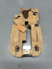 Beschermplaat stuurkolom Nissan Primera P12 48472-AV700 Gebruikt.