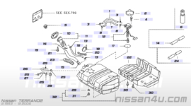 Beschermslang brandstofvulslang Nissan 17229-01E00 R20/ T12/ T72/ U11/ WD21/ Y60 Gebruikt.