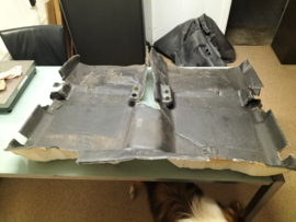 Insulator floor rear Nissan 74944-AV600 Used part
