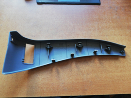 Zijafscherming hoedenplank rechts Nissan Primera P11 hatchback 79908-9F601 Used part,