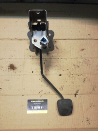 Pedal brake with bracket Nissan 46501-64Y00 B13/ N14/ N15/ Y10 Used part.
