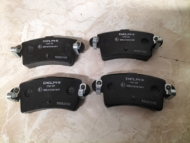 Pad kit-disc brake, rear Nissan Interstar X70 44060-00QAB New.
