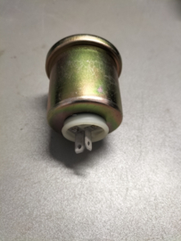 Switch oil pressure Nissan 25070-21P00 S12/ Z31 New.