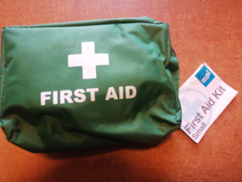 Nissan ''first aid kit'' groen, nieuw