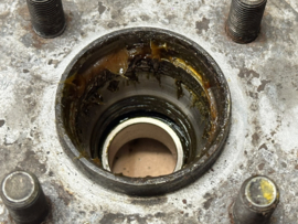 Achterwielnaaf Nissan Sunny B12/ N13 43202-50A12 Gebruikt.