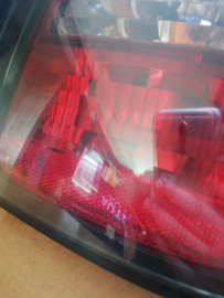 Taillight right outer Nissan Primera P11 - hatchback 26550-9F625 Little damage.