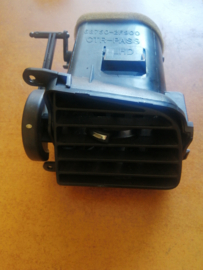 Ventilator side, asst Nissan Primera P11 / WP11 68750-9F600 (68750-2F900) Used part.