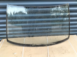 Voorruit Nissan Sunny N14 72712-50C00 Gebruikt, lichte schade.