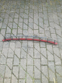 Grille Nissan 100NX B13 F2256-61Y00 (AG2) Gebruikt.