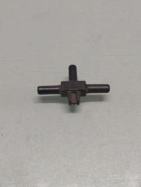 T-connector vacuumhose Nissan 14960-02E00 P10/ W10 Used part.
