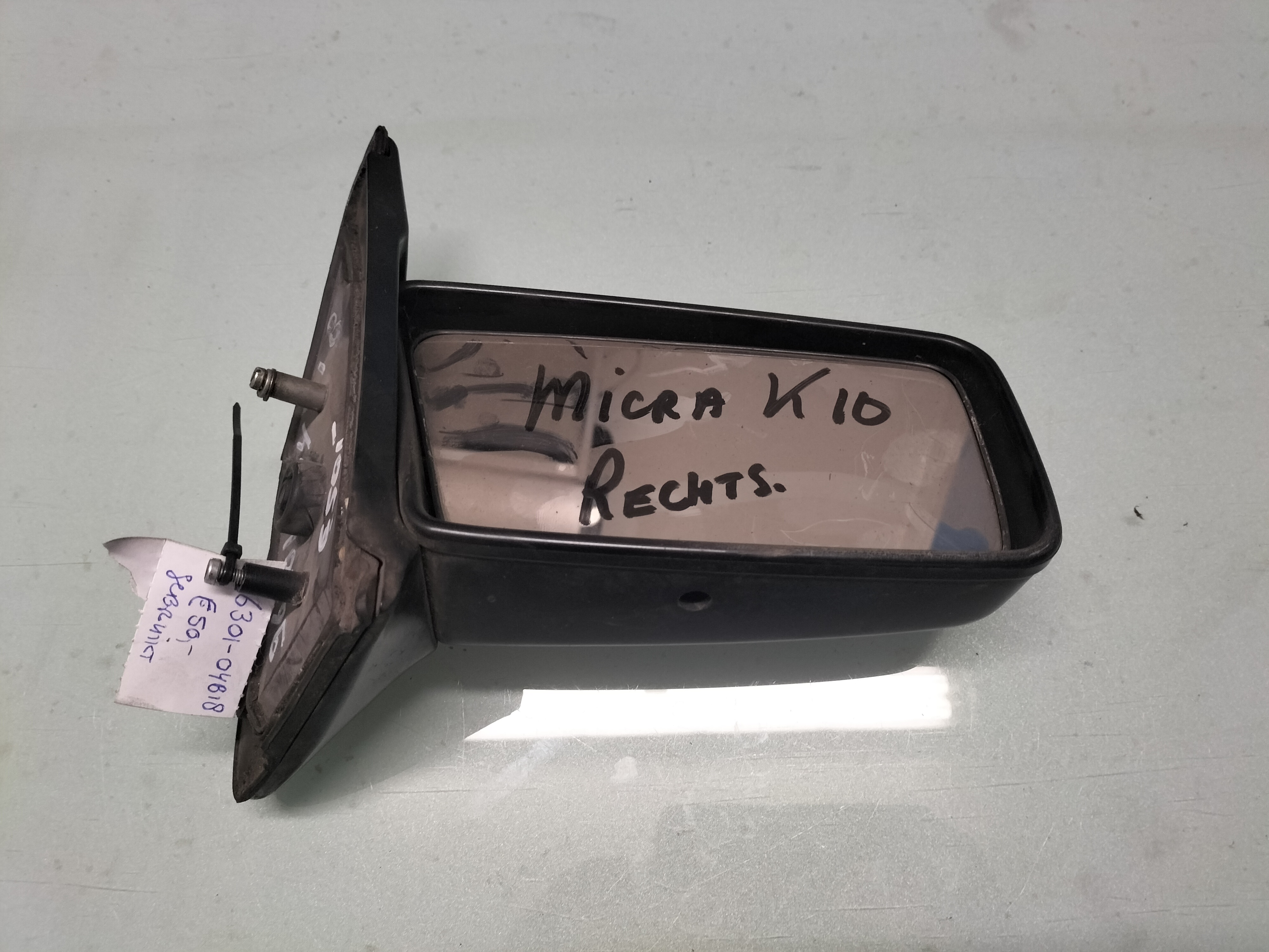 Mirror-side Right-hand Nissan Micra K10 96301-04B18 Used part