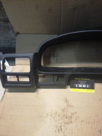 Afschermkap kilometerteller Nissan Sentra B13 USA 68240-65Y11 Gebruikt.
