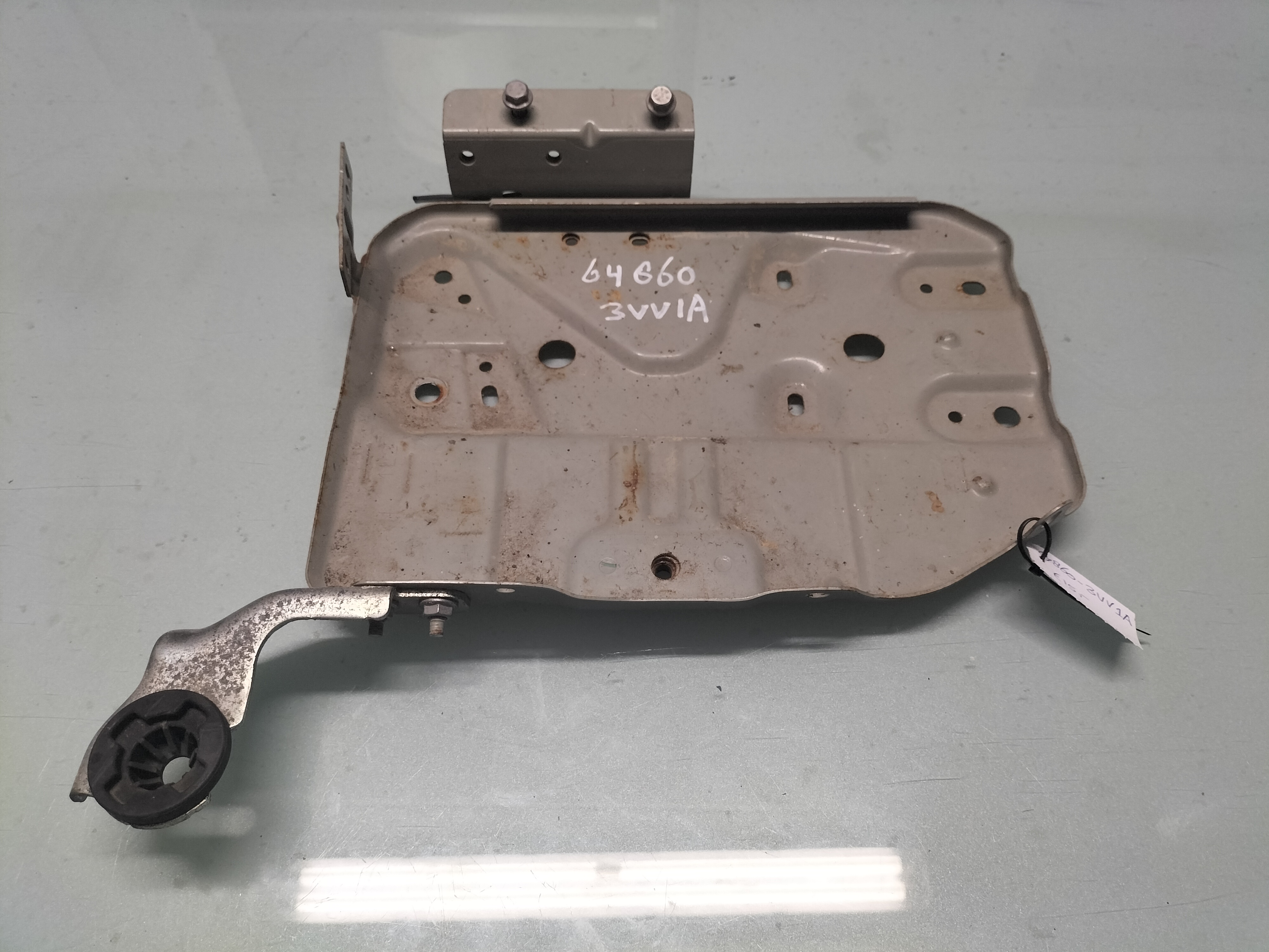 Accuplaat Nissan Micra K14 64860-3VV1A gebruikt