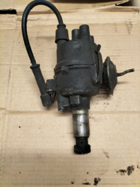 Stroomverdeler A10 Datsun Cherry E10 22100-M0100 Gebruikt.
